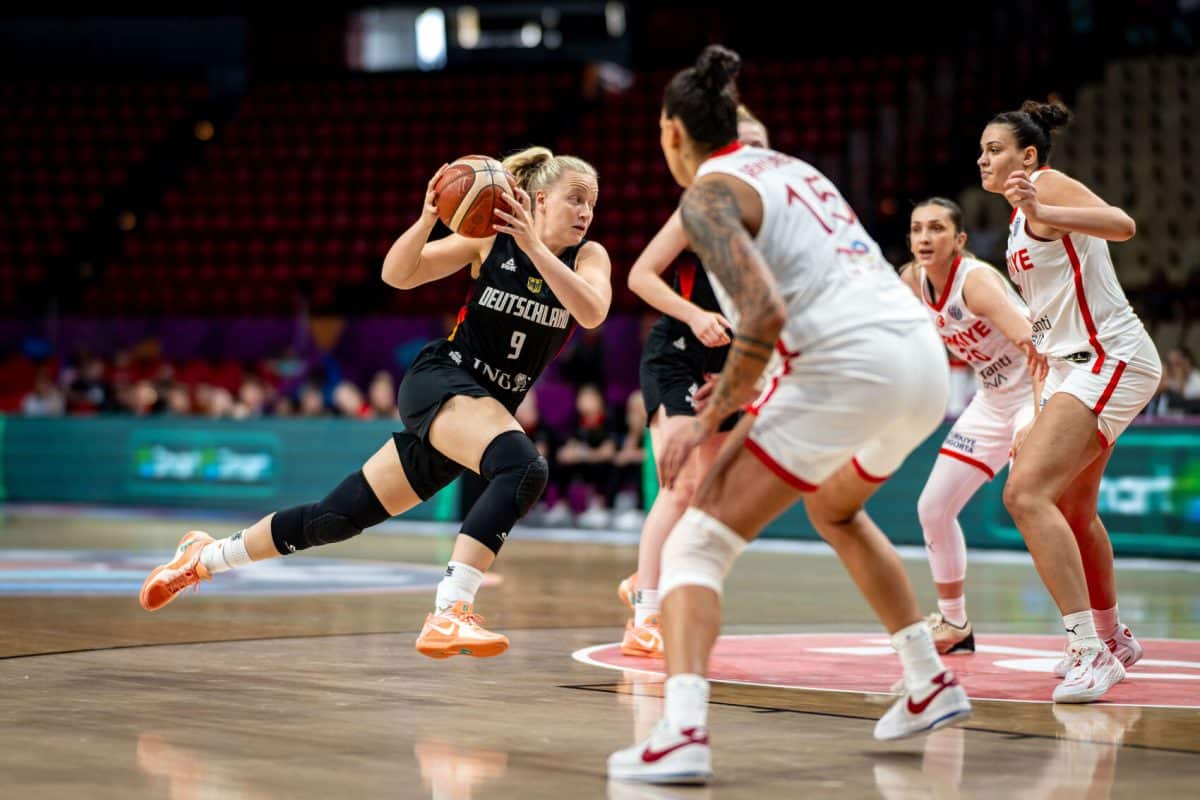 Basketball Piräus 27.06.2025
FIBA Women’s Eurobasket 2025
Platzierungsspiel
Türkei (TUR) - Deutschland (GER)
Emma Eichmeyer (Deutschland, No.09)
Foto: Tilo Wiedensohler/camera4